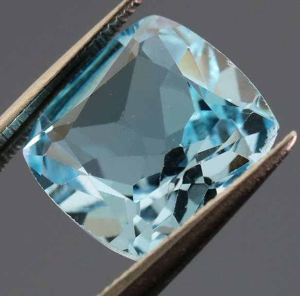 Vivid! 4.70ct cushion cut Swiss blue Topaz