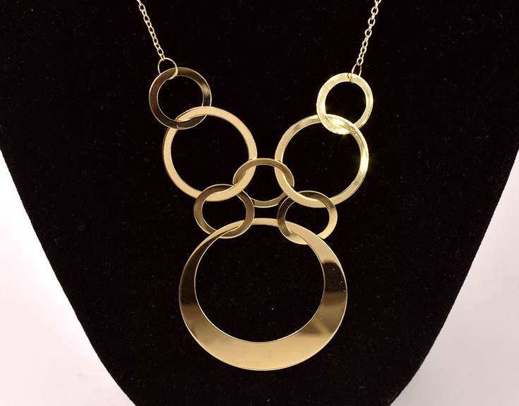Creative Circle Rings Necklace in 14K Yellow Gold