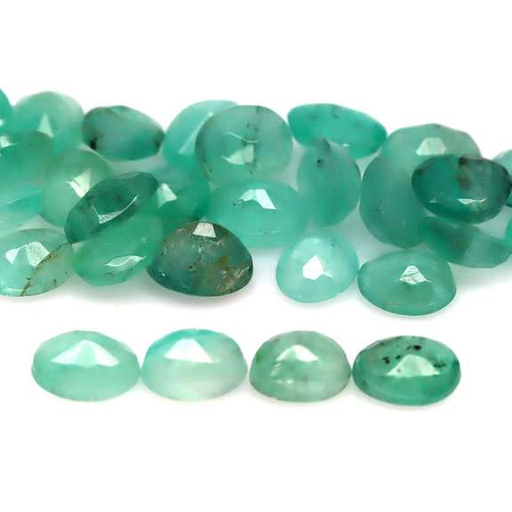 Large 6.59ct 29 piece Zambian Emerald parcel