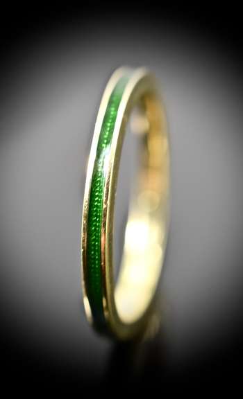 Hidalgo 18K 2mm. Band with Green Enamel
