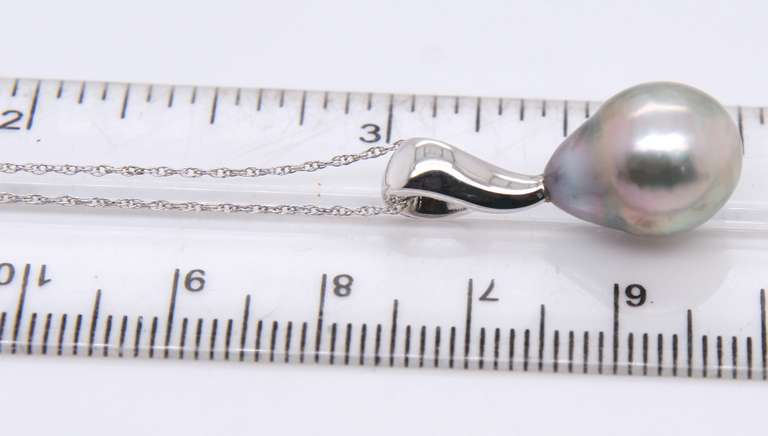 Gorgeous 14kt WG Grey Pearl Pendant Necklace