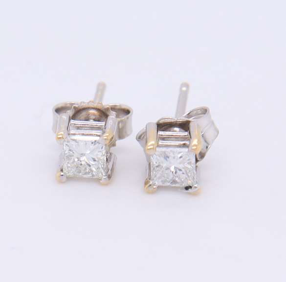 Elegant White Gold Princess Cut Diamond Stud Earrings