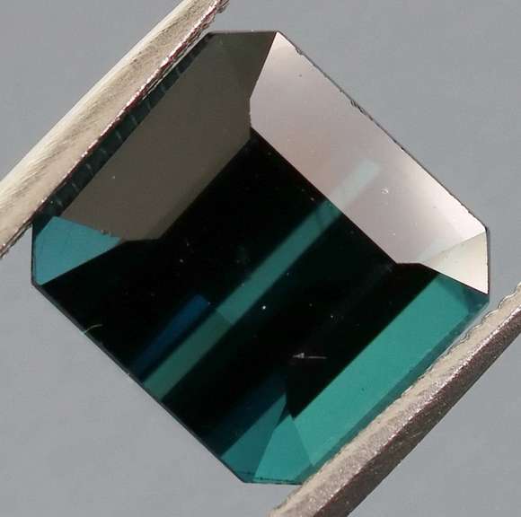 Outstanding 4.57ct untreated london blue Tourmaline