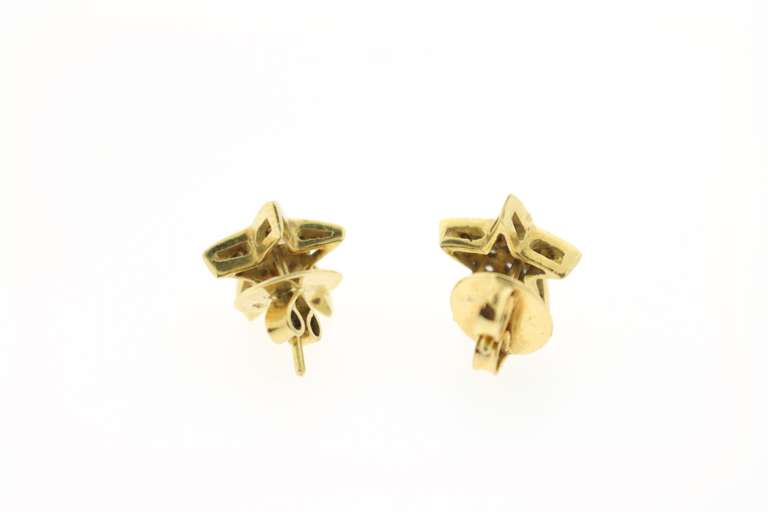 Splendid 18kt Yellow Gold Starfish Diamond Earrings