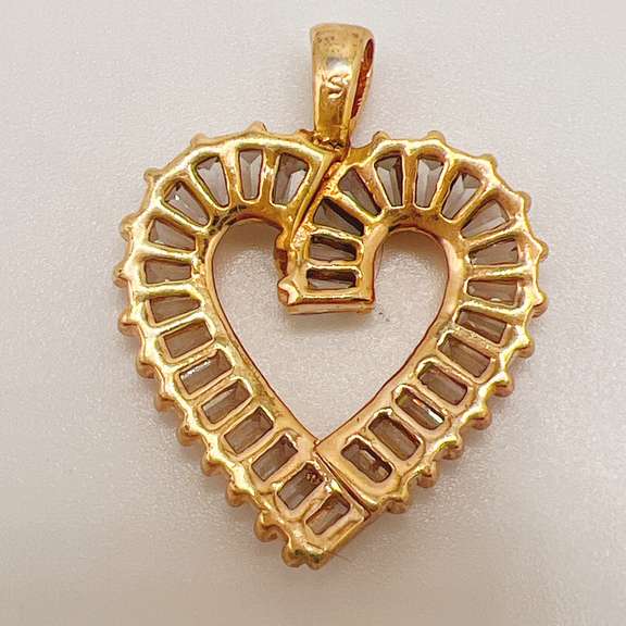 10kt Yellow Gold & Diamond Heart Pendant