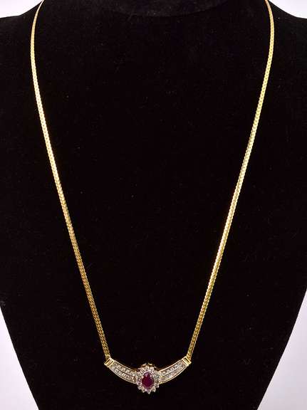 Elegant Ruby and Diamond Pendant Necklace in 18K Yellow Gold