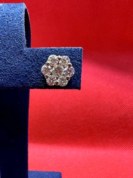 14K YELLOW GOLD SCREW BACKS EARRINGS WITH 1.50 CARAT OF DIAMOND 