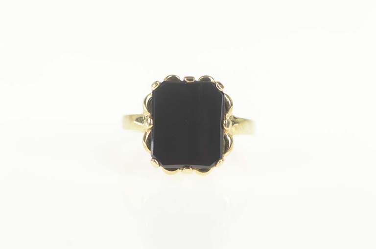 10K Yellow Gold Squared Retro Black Onyx Scalloped Statement Ring