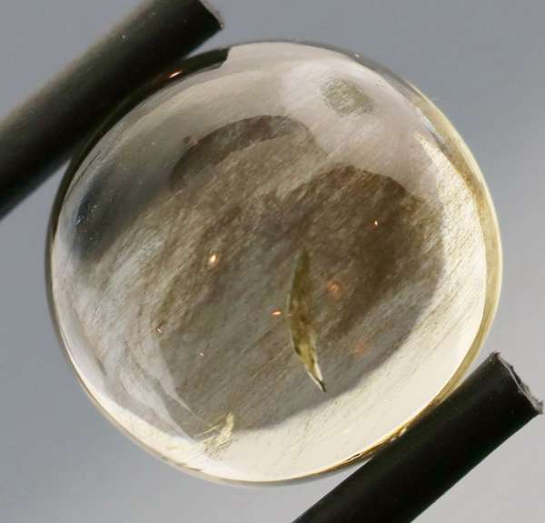 Gorgeous 4.86ct round cut Scapolite cabochon