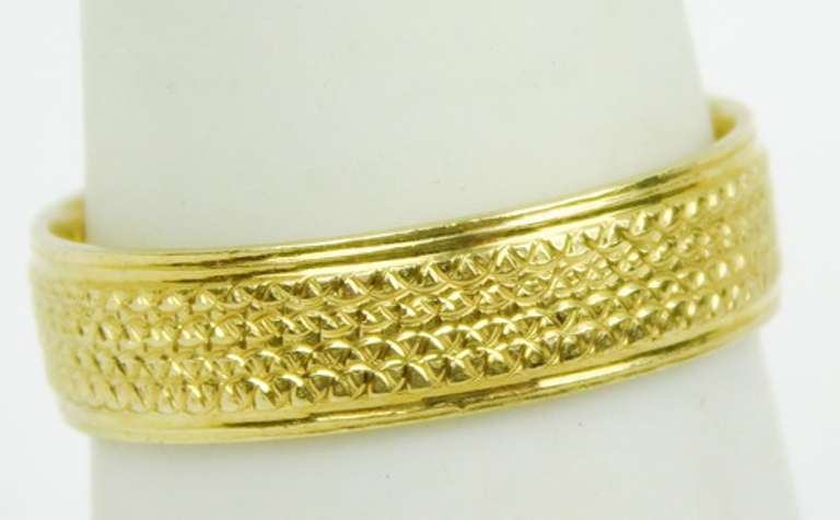 14K Yellow Gold Carved Band, Size 7
