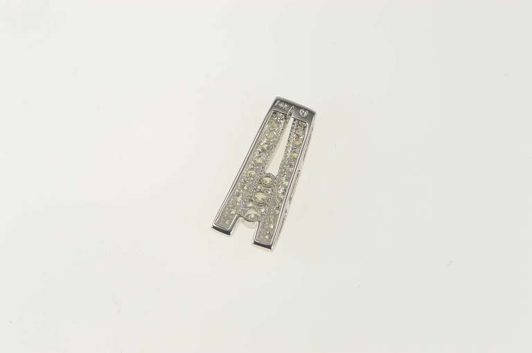 14K White Gold 0.27 Ctw Diamond Encrusted Split Bar Pendant