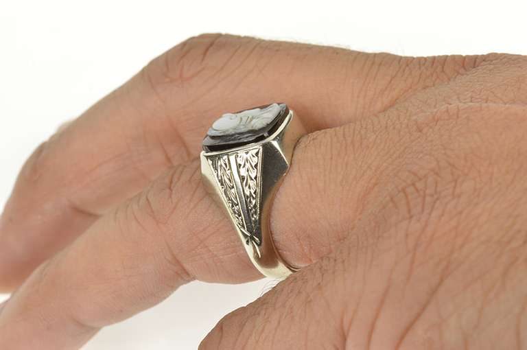 10K White Gold Art Deco Black Onyx Cameo Men's Etched Ring