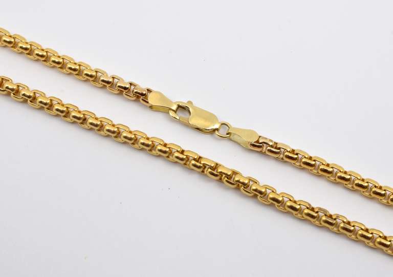 Sturdy Yet Elegant Rounded Box Link Necklace