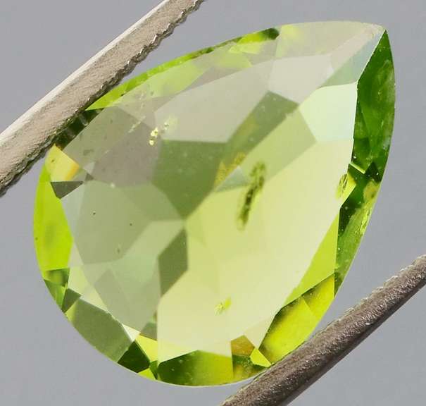 Large 3.27ct Burma green Peridot
