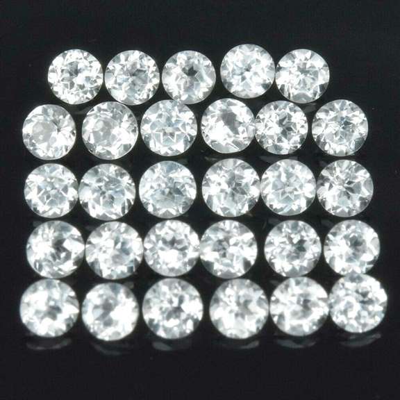 Glittering 6.10ct UNHEATED diamond white Topaz set