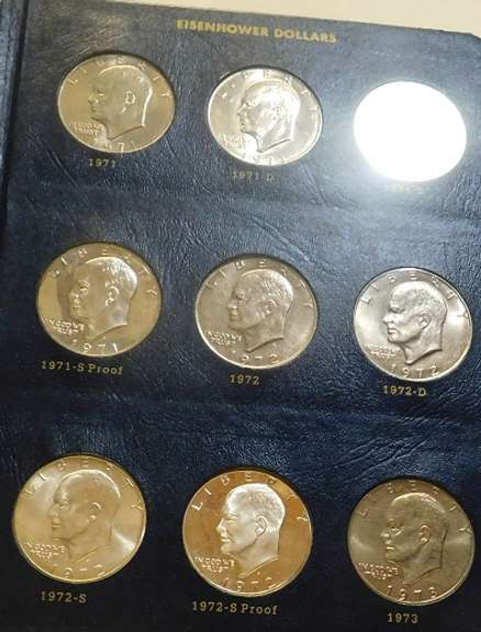 1971-1978 Ike Dollar Set in DeLuxe Album