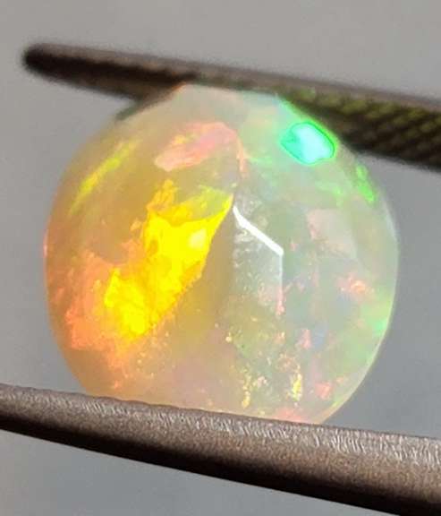 Fully faceted 3.46ct high fire floral block pattern Opal