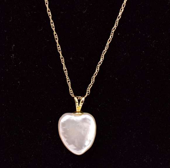 Beautiful Heart Pearl Pendant Necklace in 14K Yellow Gold