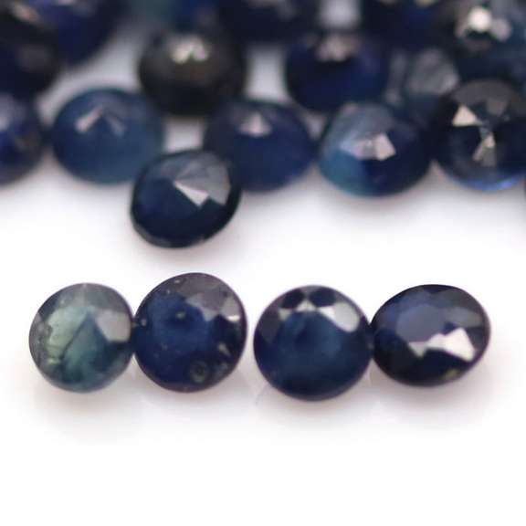 Heated! 7.94ct Royal blue Sapphire set from Madagascar