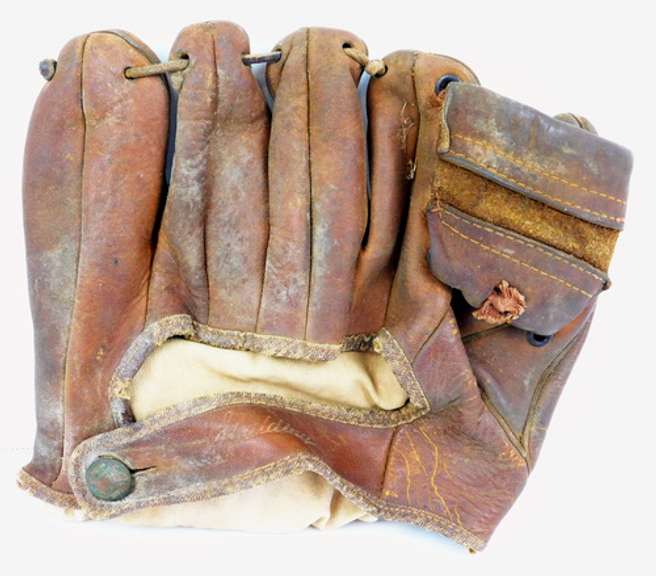 Early Spalding Leather Baseball Mitt