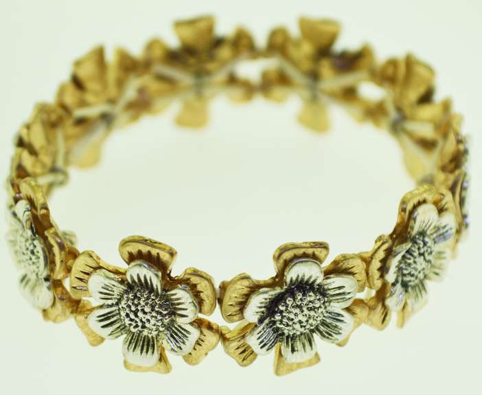 Silver Tone Expandable Flower Bracelet