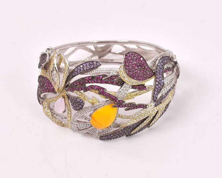 Incredible Highly intricate 6.00CTW Diamond, 3.00CTW Tanzanite, 1.5CTW Tourmaline & 1.5CTW Gamet  Bracelet in Sterling Silver