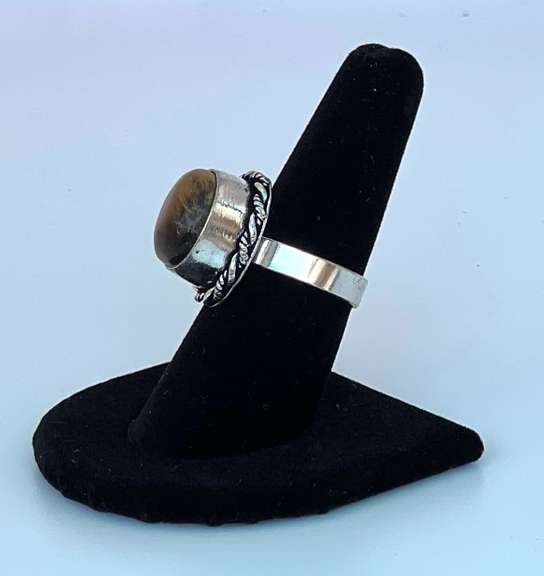 Beautiful handmade Tibetan Silver Ring