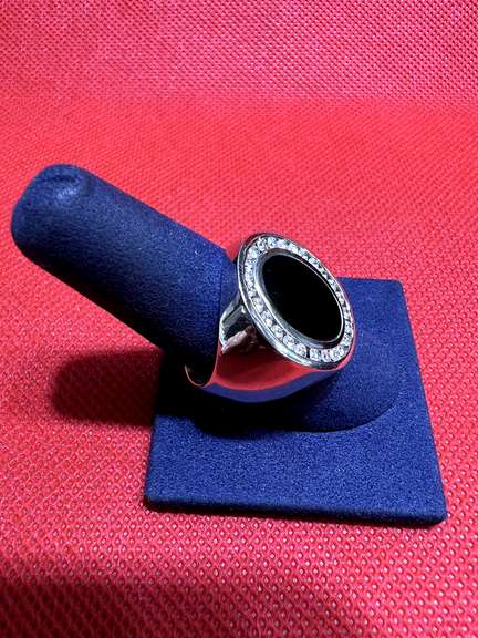 IMPRESSIVE MENS 14K WHITE GOLD RING WITH 1.00 CARAT OF DIAMONDS