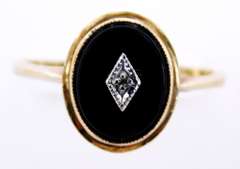 Vintage 10K Black Onyx & Diamond Ring, Size 7.5