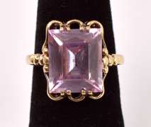 Precious Pink Sapphire Ring in Yellow Gold