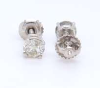 Sparkling White Gold 1ctw Diamond Stud Earrings