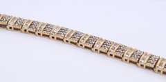 Powerful Diamond Bracelet in Yellow Gold