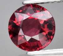 Dazzling 1.25ct cherry red Rhodolite Garnet solitaire