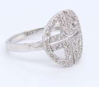 Stunning White Gold Diamond Ring