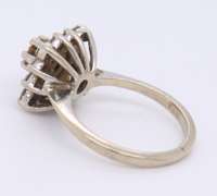 Sparkling White Gold Round Brilliant Cut Diamond Ring