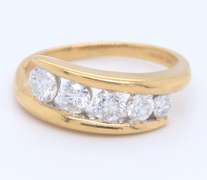 Fantastic Yellow Gold Diamond Journey Ring