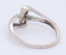 Elegant White Gold 2 Stone Round Brilliant Cut Diamond Ring