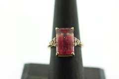 Unique Polychromatic Tourmaline Ring with 18k Yellow Gold