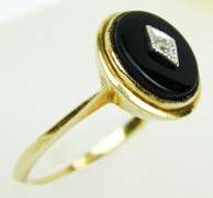 Vintage 10K Black Onyx & Diamond Ring, Size 7.5