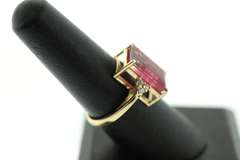 Unique Polychromatic Tourmaline Ring with 18k Yellow Gold