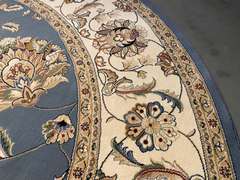 Stunning European Blend of Fashion & Tradition 8 Round