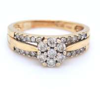 14kt Yellow Gold Flower Design Diamond Ring