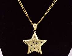 Spectacular Star Pendant Necklace in 14K Yellow Gold