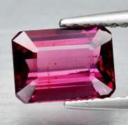 Simply lovely 1.62ct violet pink Rhodolite Garnet