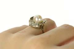 14K White Gold Classic Retro Pearl Diamond Halo Cocktail Ring