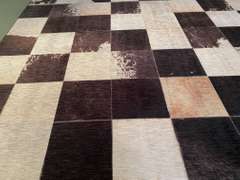 Exciting Hides Design rug 5x8