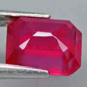 Gorgeous 2.02ct emerald cut Ruby center stone