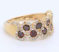 Pleasing Yellow Gold Diamond Wave Ring