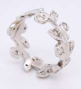 Glowing White Gold Diamond Leaf Design Band