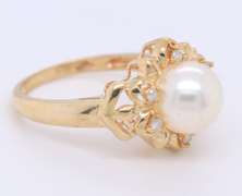 Fantastic Yellow Gold Pearl and Diamond Ring